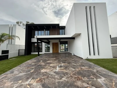🏡✨ RESIDENCIA DE LUJO CON ALBERCA Y JACUZZI EN LOMAS DE COCOYOC | 4 RECÁMARAS