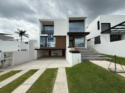 🏡✨ RESIDENCIA DE LUJO CON ALBERCA Y JACUZZI EN LOMAS DE COCOYOC | 5 RECÁMARAS