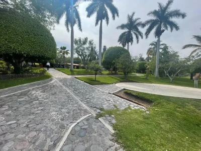 🌴 TERRENO DE 500 m² EN FRACC. EL CHAPARRAL | CASA CLUB + ALBERCA | $500 MIL